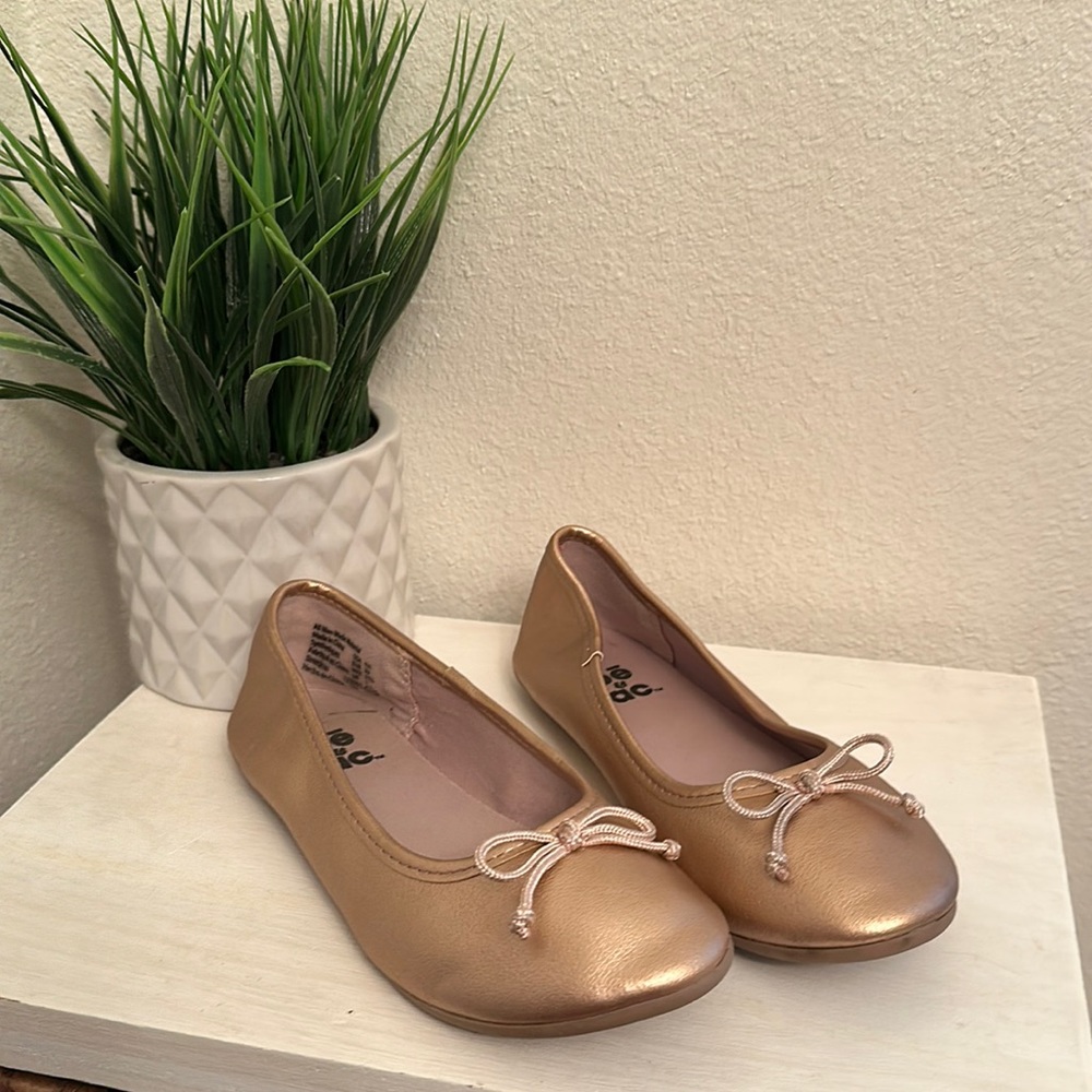 Zoe & Zac Rose Gold Ballet Flats